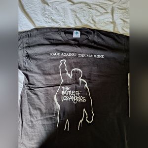 Vintage graphic t-shirt Rage Against the Machine